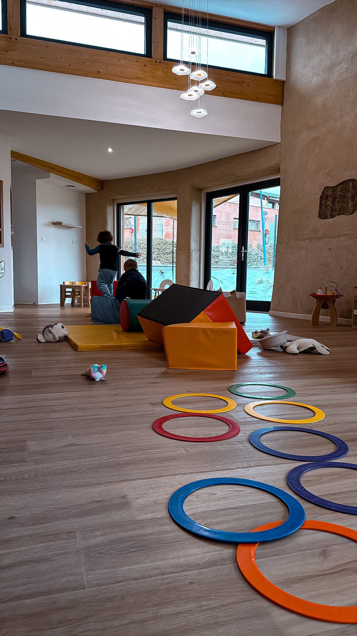 C9E4BB27-9CB2-45DD-9D62-2DB203B5CDC0 2